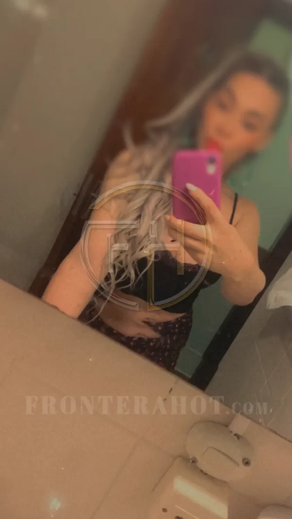 Hola amor, soy Bianca. Chica Trans en ciudad del este nivel VIP. Solo para hombres exigentes y empresarios. Soy activa y pasiva. Atiendo sola en mi local propio y también atiendo en los mejores hoteles y moteles. Escribime y experimentemos juntos tus mas profundas fantasías! Valor 1:30 Hr. 800.000 Gs. Tengo 23 años y mis servicios son: SEXO ORAL AL FRANCES SEXO ORAL CON PRESERVATIVO DESPEDIDA DE SOLTEROS SADOMASOQUISMO (EMPERATRIX) MASAJE RELAJANTE TANTRICO TRIOS HOMBRE - YO - HOMBRE LLUVIA DE PLATA TRIOS CON PAREJAS HETEROSEXUALES Y HOMOSEXUALES BESO BLANCO VIDEOLLAMADAS EROTICAS STRIPPER (SHOW) SADOMASOQUISMO (SUMISA) MASAJE PROSTATICO LLUVIA DORADA BESO NEGRO PODOLATRIA VENTA DE CONTENIDOS Soy trans - acompañante y atiendo en Ciudad del Este.
