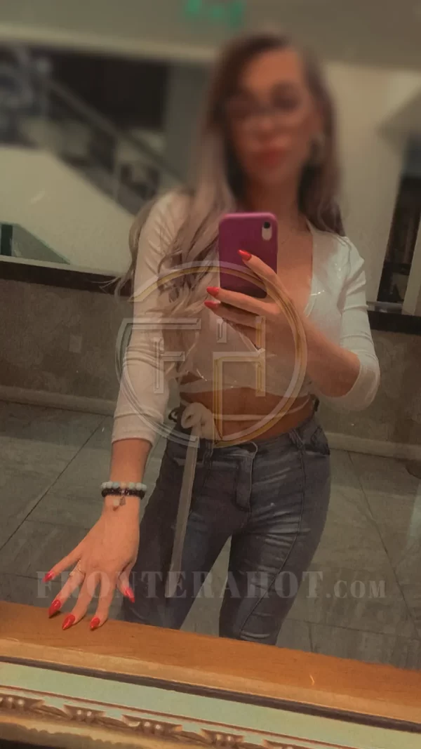 Hola amor, soy Bianca. Chica Trans en ciudad del este nivel VIP. Solo para hombres exigentes y empresarios. Soy activa y pasiva. Atiendo sola en mi local propio y también atiendo en los mejores hoteles y moteles. Escribime y experimentemos juntos tus mas profundas fantasías! Valor 1:30 Hr. 800.000 Gs. Tengo 23 años y mis servicios son: SEXO ORAL AL FRANCES SEXO ORAL CON PRESERVATIVO DESPEDIDA DE SOLTEROS SADOMASOQUISMO (EMPERATRIX) MASAJE RELAJANTE TANTRICO TRIOS HOMBRE - YO - HOMBRE LLUVIA DE PLATA TRIOS CON PAREJAS HETEROSEXUALES Y HOMOSEXUALES BESO BLANCO VIDEOLLAMADAS EROTICAS STRIPPER (SHOW) SADOMASOQUISMO (SUMISA) MASAJE PROSTATICO LLUVIA DORADA BESO NEGRO PODOLATRIA VENTA DE CONTENIDOS Soy trans - acompañante y atiendo en Ciudad del Este.