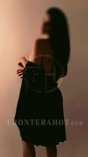 KAREN, ESCORT PUTA MASAJISTA Y GAROTA EN CIUDAD DEL ESTE, CDE FOZ DO IGUAZU MORENA JOVENCITA HERMOSA VERIFICADA PERFIL REAL ESCORT EN PARAGUAY ESCORT EN BRASIL ESCORT EN ARGENTINA